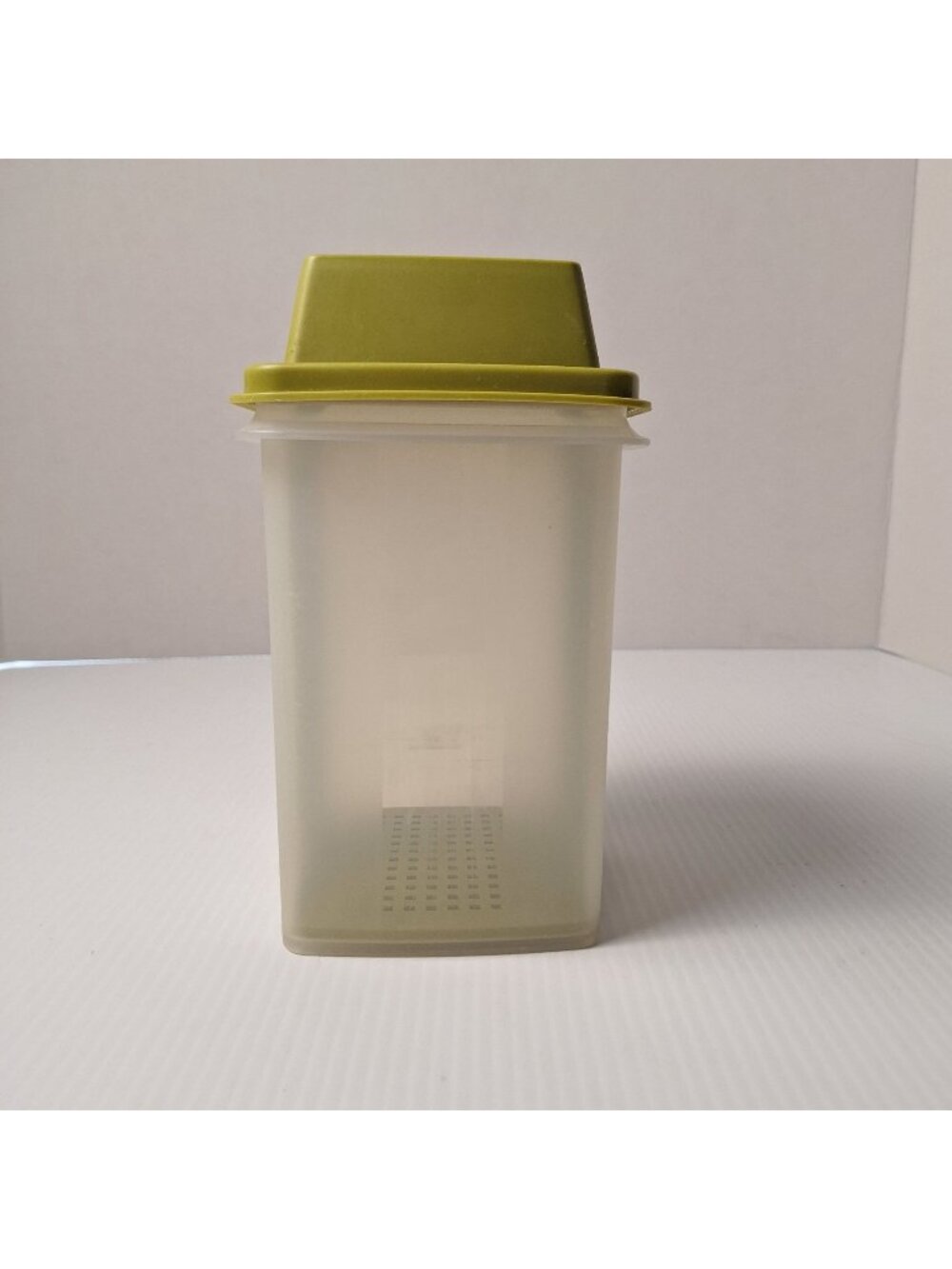 VINTAGE TUPPERWARE PICK-A-DELI PICKLE KEEPER FROSTED AND AVOCADO GREEN CONTAINER